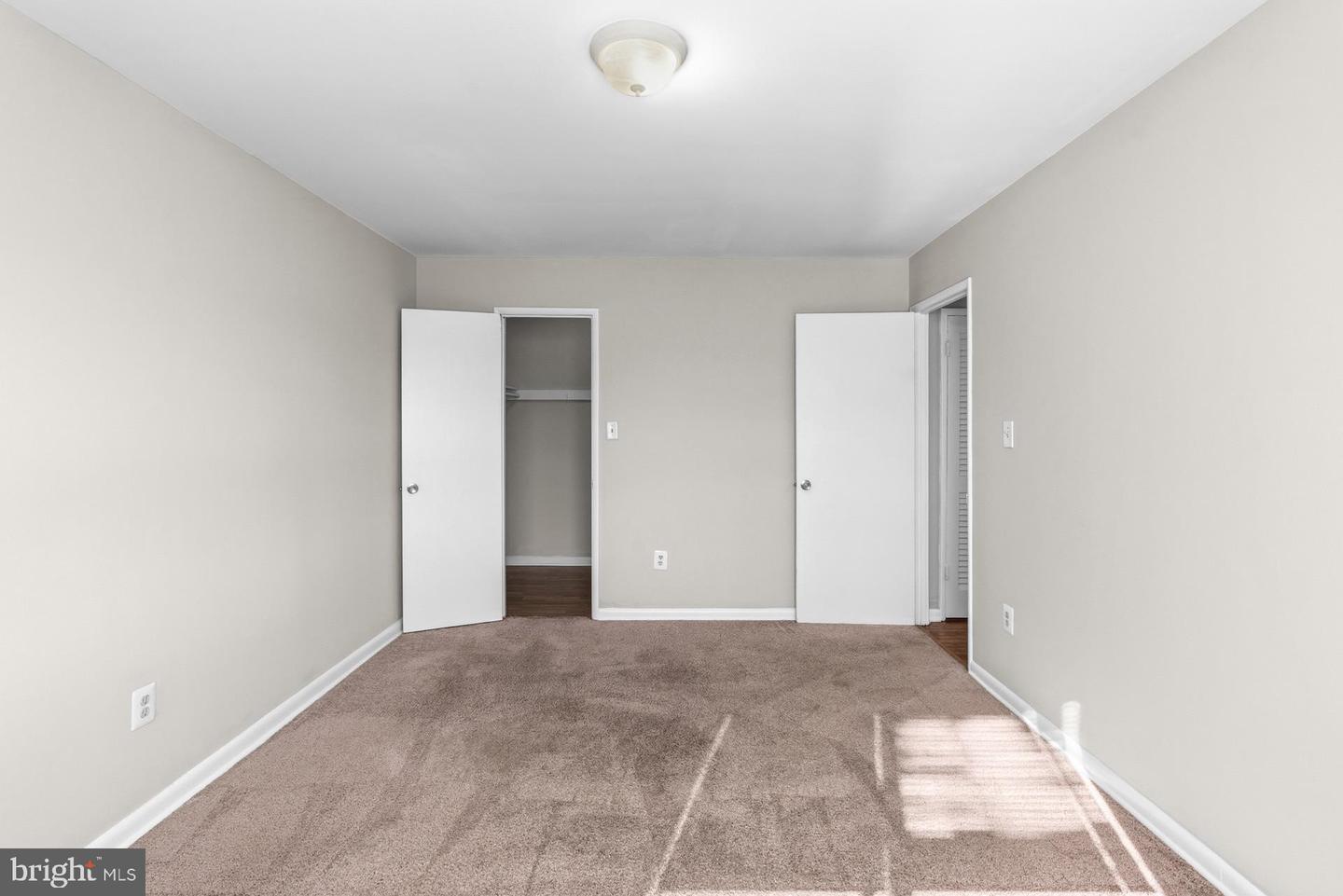 7616 SAVANNAH ST #16/201, FALLS CHURCH, Virginia 22043, 3 Bedrooms Bedrooms, 4 Rooms Rooms,1 BathroomBathrooms,Residential,For sale,7616 SAVANNAH ST #16/201,VAFX2281518 MLS # VAFX2281518