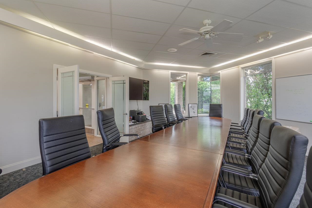 530 NEFF AVE, HARRISONBURG, Virginia 22801, ,Commercial,530 NEFF AVE,665386 MLS # 665386 530 NEFF AVE, HARRISONBURG, Virginia 22801, ,Commercial,530 NEFF AVE,665386 MLS # 665386