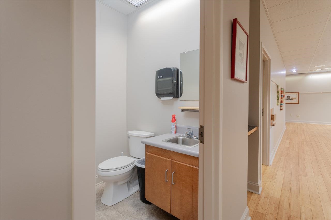 530 NEFF AVE, HARRISONBURG, Virginia 22801, ,Commercial,530 NEFF AVE,665386 MLS # 665386 530 NEFF AVE, HARRISONBURG, Virginia 22801, ,Commercial,530 NEFF AVE,665386 MLS # 665386