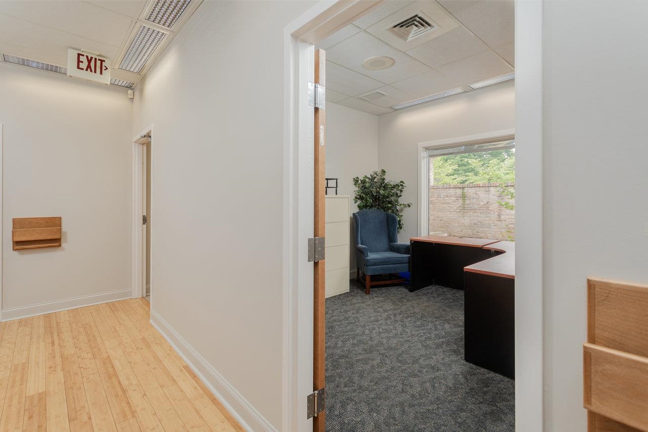 530 NEFF AVE, HARRISONBURG, Virginia 22801, ,Commercial,530 NEFF AVE,665386 MLS # 665386 530 NEFF AVE, HARRISONBURG, Virginia 22801, ,Commercial,530 NEFF AVE,665386 MLS # 665386