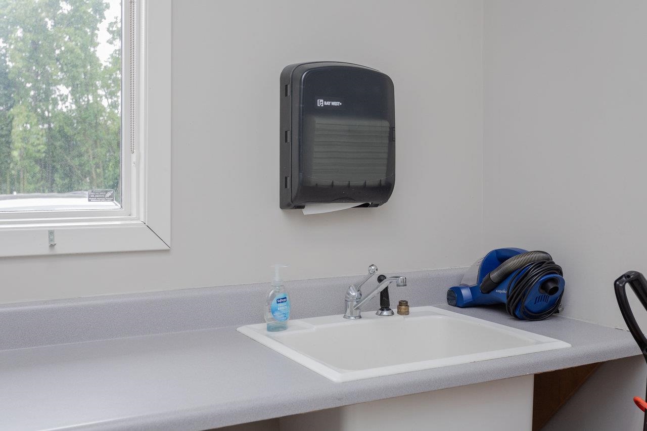 530 NEFF AVE, HARRISONBURG, Virginia 22801, ,Commercial,530 NEFF AVE,665386 MLS # 665386 530 NEFF AVE, HARRISONBURG, Virginia 22801, ,Commercial,530 NEFF AVE,665386 MLS # 665386