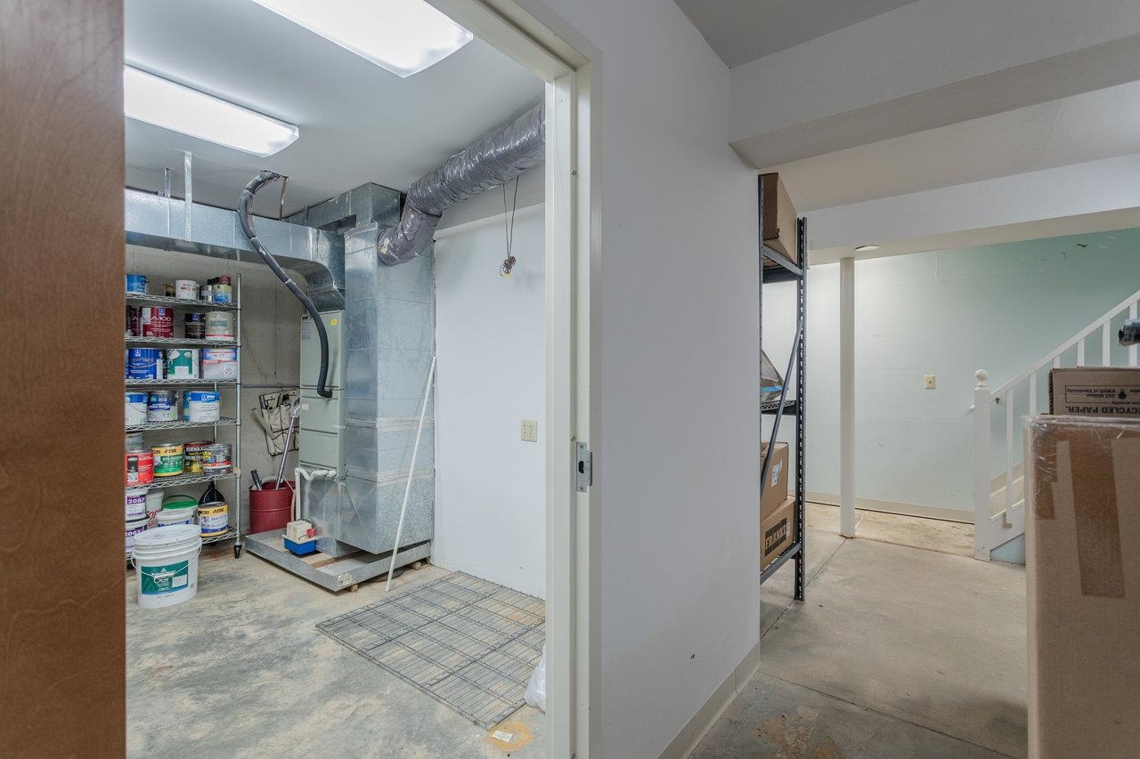 530 NEFF AVE, HARRISONBURG, Virginia 22801, ,Commercial,530 NEFF AVE,665386 MLS # 665386 530 NEFF AVE, HARRISONBURG, Virginia 22801, ,Commercial,530 NEFF AVE,665386 MLS # 665386