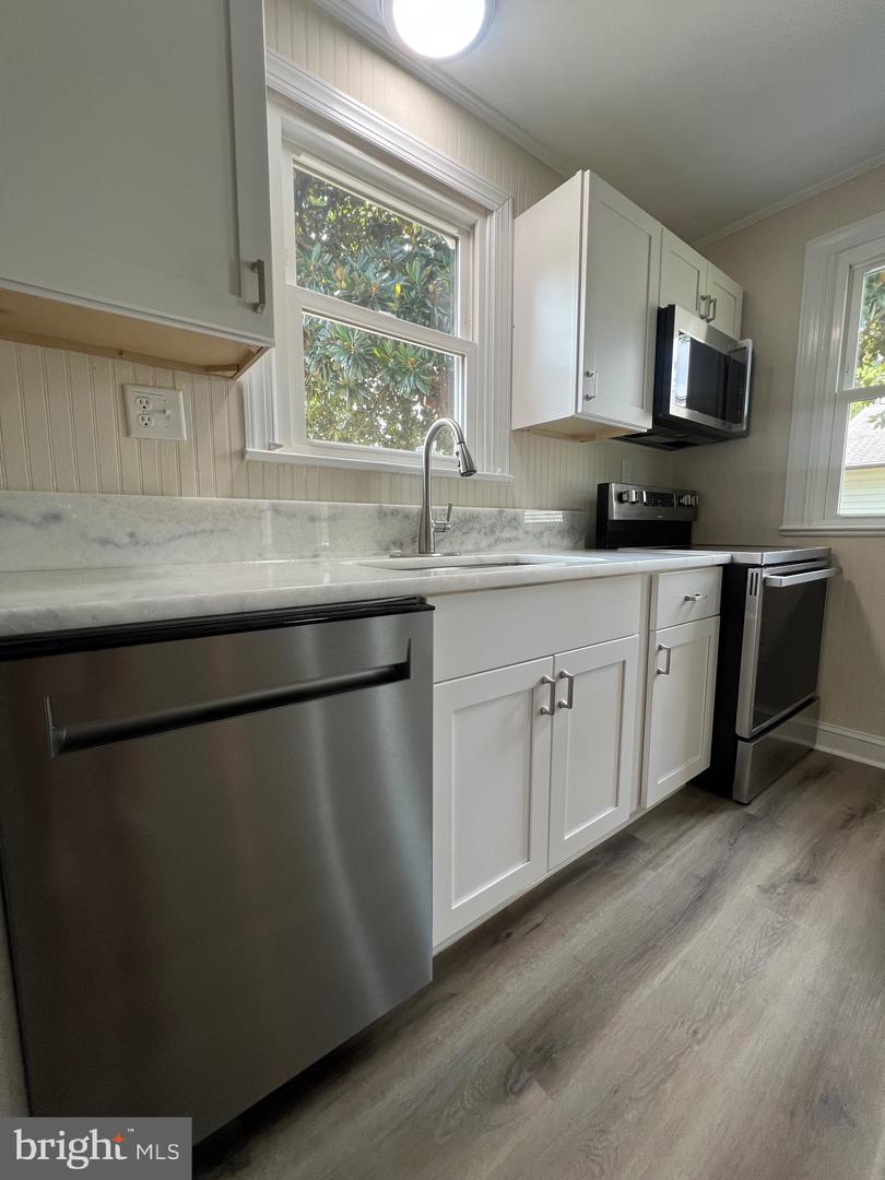 222 MIMOSA AVE, COLONIAL BEACH, Virginia 22443, 3 Bedrooms Bedrooms, 7 Rooms Rooms,1 BathroomBathrooms,Residential,For sale,222 MIMOSA AVE,VAWE2008502 MLS # VAWE2008502