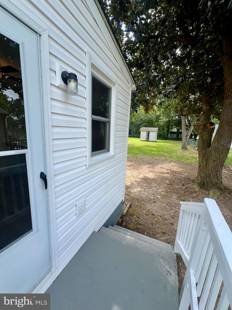 222 MIMOSA AVE, COLONIAL BEACH, Virginia 22443, 3 Bedrooms Bedrooms, 7 Rooms Rooms,1 BathroomBathrooms,Residential,For sale,222 MIMOSA AVE,VAWE2008502 MLS # VAWE2008502