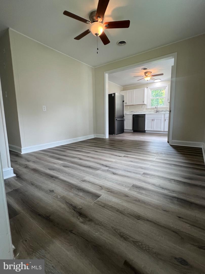 222 MIMOSA AVE, COLONIAL BEACH, Virginia 22443, 3 Bedrooms Bedrooms, 7 Rooms Rooms,1 BathroomBathrooms,Residential,For sale,222 MIMOSA AVE,VAWE2008502 MLS # VAWE2008502