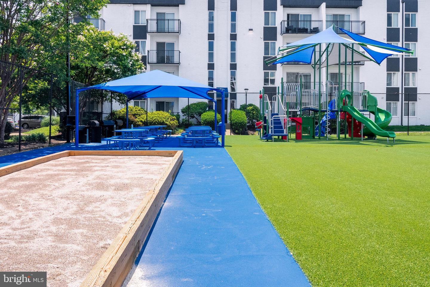 75 S REYNOLDS ST #101, ALEXANDRIA, Virginia 22304, 2 Bedrooms Bedrooms, ,2 BathroomsBathrooms,Residential,For sale,75 S REYNOLDS ST #101,VAAX2046886 MLS # VAAX2046886