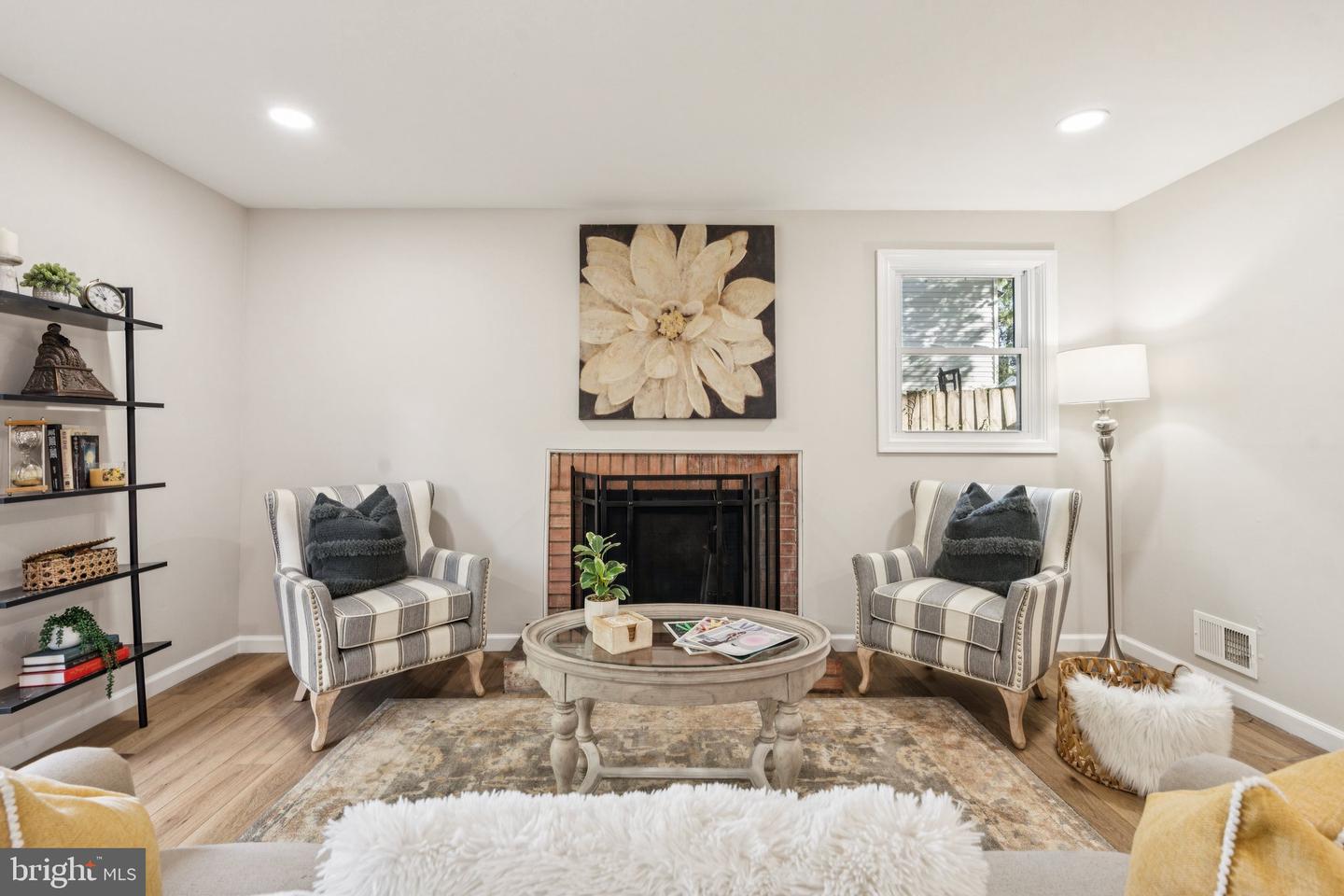 3506 QUEEN ANNE DR, FAIRFAX, Virginia 22030, 5 Bedrooms Bedrooms, ,3 BathroomsBathrooms,Residential,For sale,3506 QUEEN ANNE DR,VAFC2006750 MLS # VAFC2006750