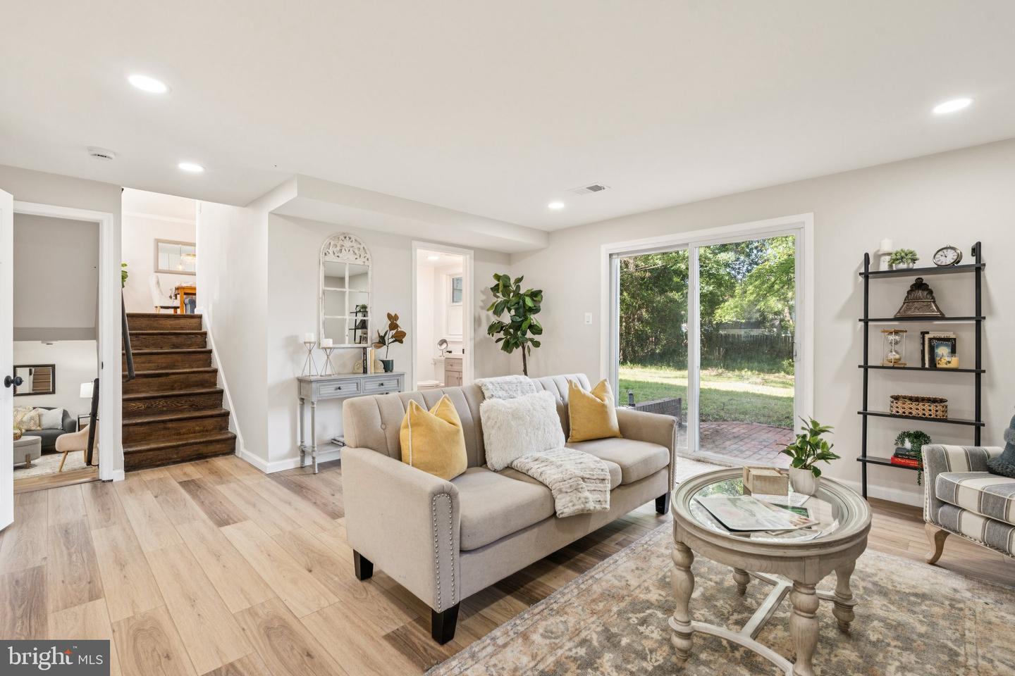 3506 QUEEN ANNE DR, FAIRFAX, Virginia 22030, 5 Bedrooms Bedrooms, ,3 BathroomsBathrooms,Residential,For sale,3506 QUEEN ANNE DR,VAFC2006750 MLS # VAFC2006750