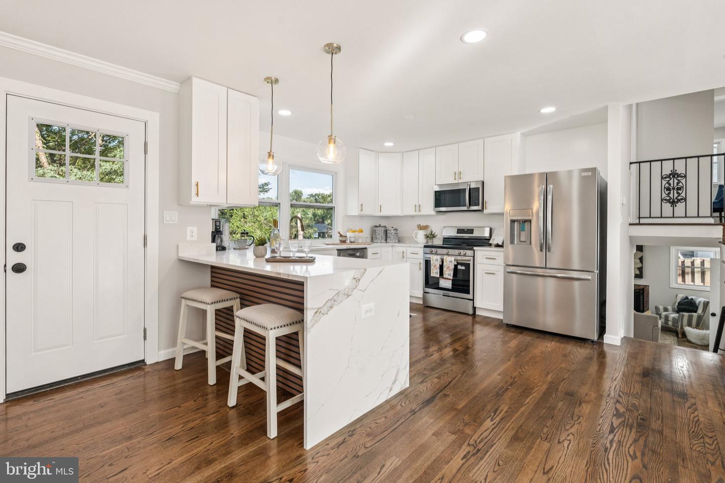 3506 QUEEN ANNE DR, FAIRFAX, Virginia 22030, 5 Bedrooms Bedrooms, ,3 BathroomsBathrooms,Residential,For sale,3506 QUEEN ANNE DR,VAFC2006750 MLS # VAFC2006750