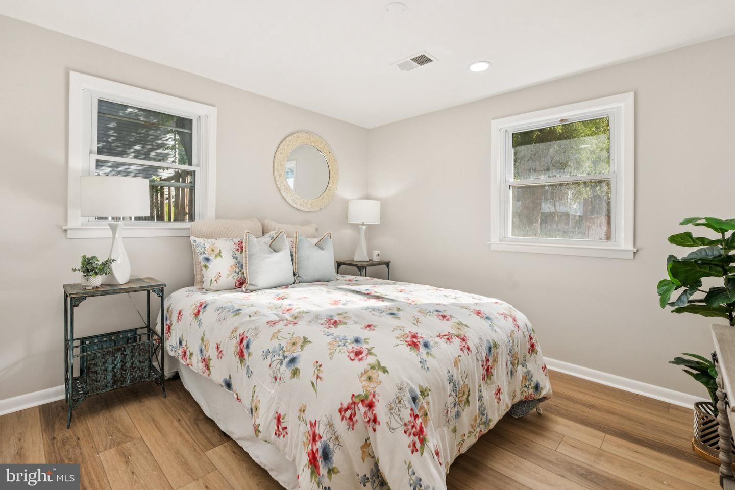 3506 QUEEN ANNE DR, FAIRFAX, Virginia 22030, 5 Bedrooms Bedrooms, ,3 BathroomsBathrooms,Residential,For sale,3506 QUEEN ANNE DR,VAFC2006750 MLS # VAFC2006750