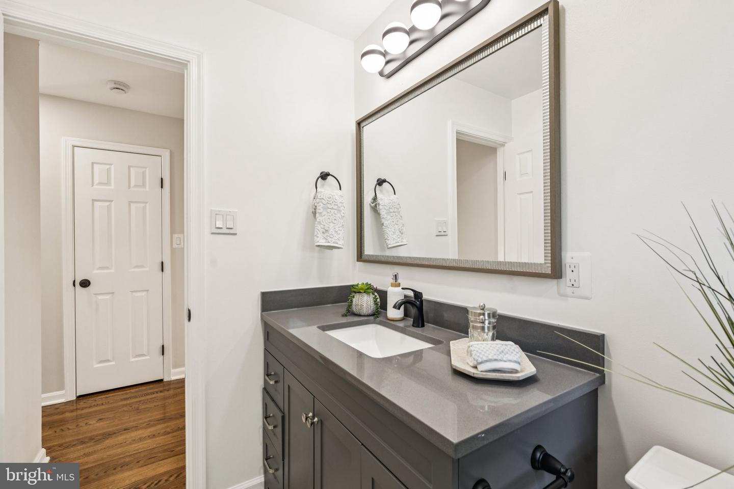 3506 QUEEN ANNE DR, FAIRFAX, Virginia 22030, 5 Bedrooms Bedrooms, ,3 BathroomsBathrooms,Residential,For sale,3506 QUEEN ANNE DR,VAFC2006750 MLS # VAFC2006750