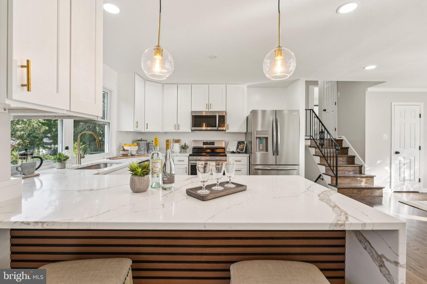 3506 QUEEN ANNE DR, FAIRFAX, Virginia 22030, 5 Bedrooms Bedrooms, ,3 BathroomsBathrooms,Residential,For sale,3506 QUEEN ANNE DR,VAFC2006750 MLS # VAFC2006750