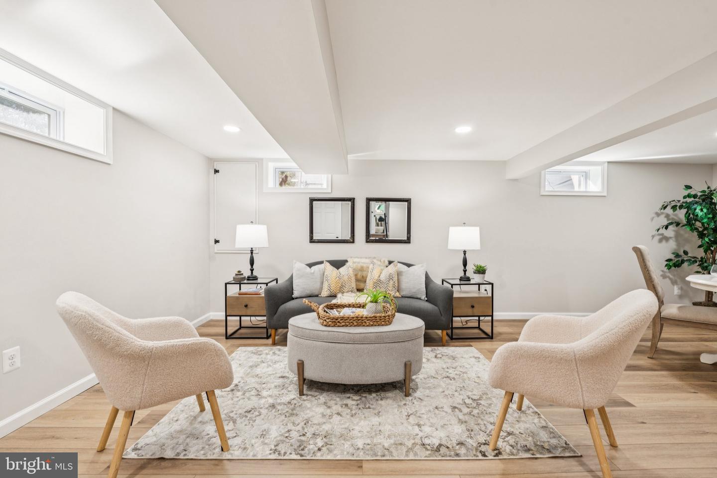 3506 QUEEN ANNE DR, FAIRFAX, Virginia 22030, 5 Bedrooms Bedrooms, ,3 BathroomsBathrooms,Residential,For sale,3506 QUEEN ANNE DR,VAFC2006750 MLS # VAFC2006750