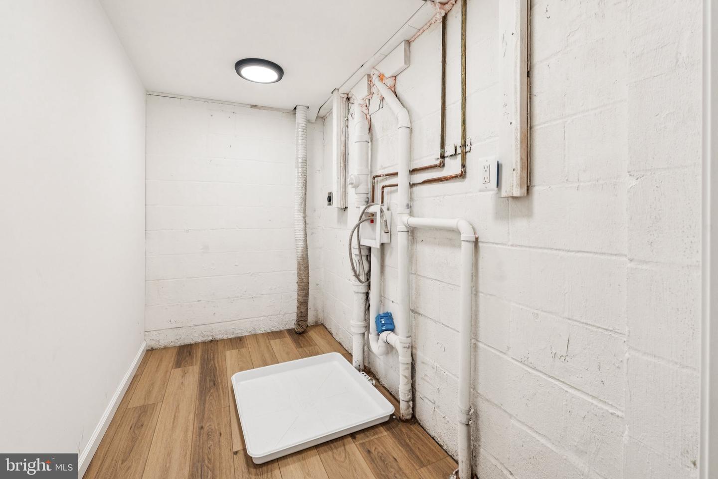 3506 QUEEN ANNE DR, FAIRFAX, Virginia 22030, 5 Bedrooms Bedrooms, ,3 BathroomsBathrooms,Residential,For sale,3506 QUEEN ANNE DR,VAFC2006750 MLS # VAFC2006750