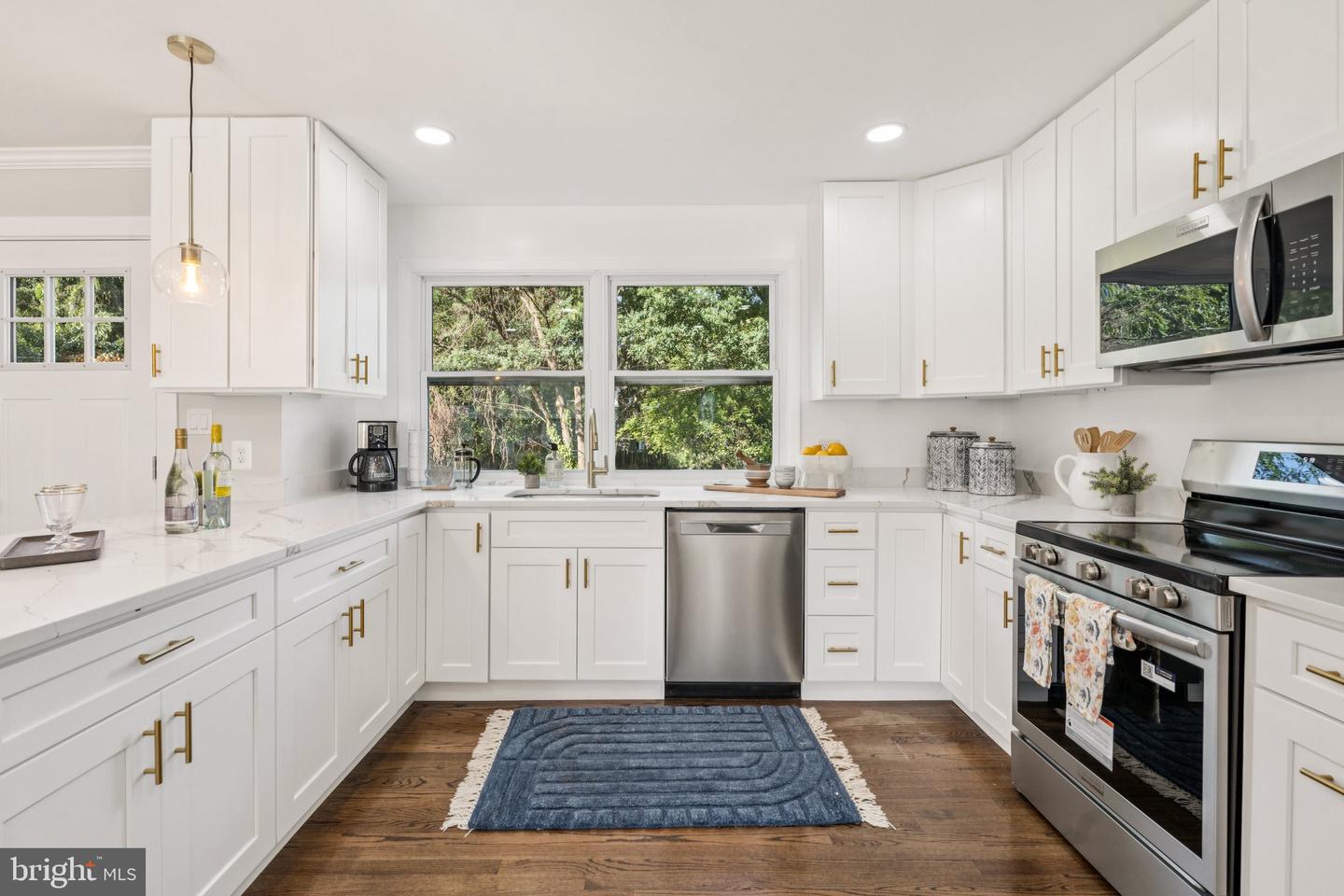 3506 QUEEN ANNE DR, FAIRFAX, Virginia 22030, 5 Bedrooms Bedrooms, ,3 BathroomsBathrooms,Residential,For sale,3506 QUEEN ANNE DR,VAFC2006750 MLS # VAFC2006750