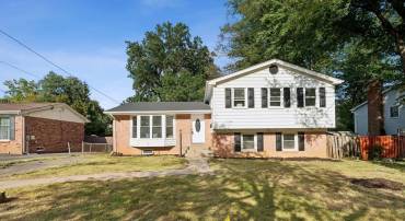 3506 QUEEN ANNE DR, FAIRFAX, Virginia 22030, 5 Bedrooms Bedrooms, ,3 BathroomsBathrooms,Residential,For sale,3506 QUEEN ANNE DR,VAFC2006750 MLS # VAFC2006750