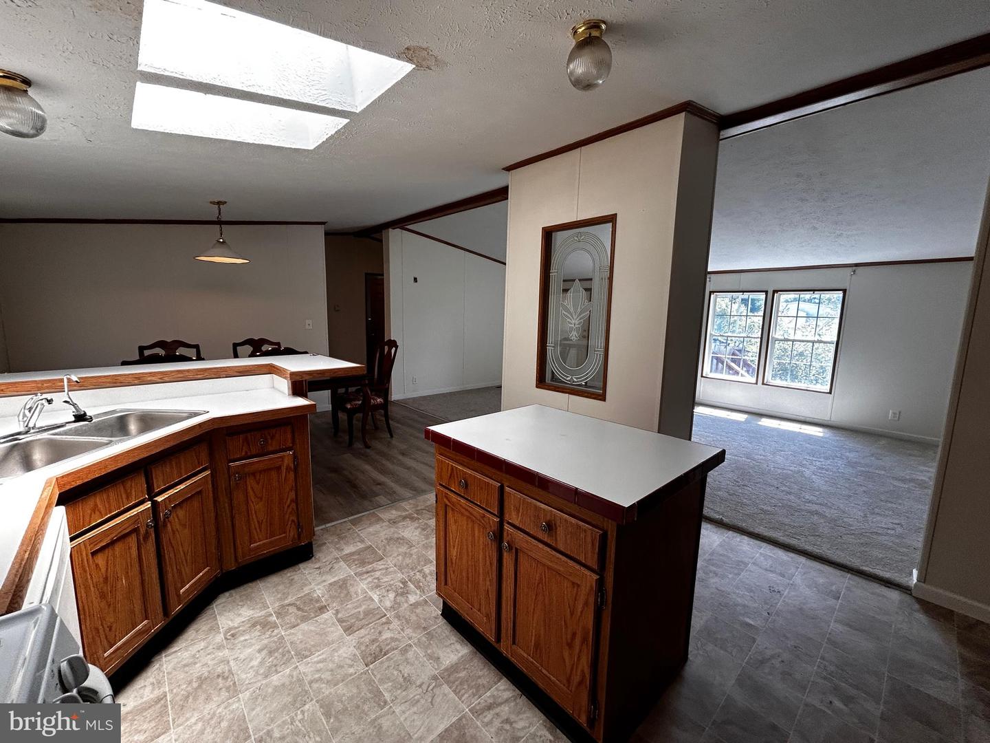 102 CONRAD CT, WINCHESTER, Virginia 22603, 3 Bedrooms Bedrooms, ,2 BathroomsBathrooms,Residential,For sale,102 CONRAD CT,VAFV2036522 MLS # VAFV2036522