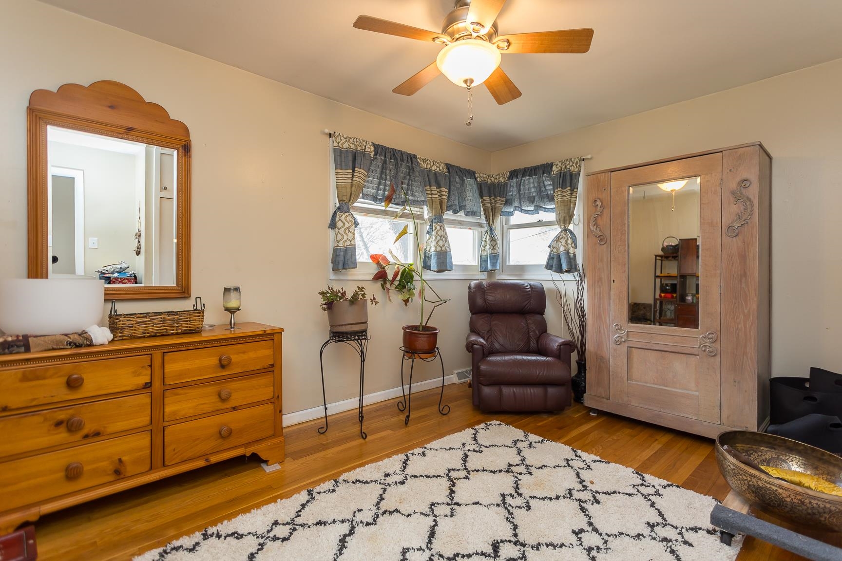 909 CRESTWOOD DR, STAUNTON, Virginia 24401, 3 Bedrooms Bedrooms, ,2 BathroomsBathrooms,Residential,909 CRESTWOOD DR,671636 MLS # 671636 909 CRESTWOOD DR, STAUNTON, Virginia 24401, 3 Bedrooms Bedrooms, ,2 BathroomsBathrooms,Residential,909 CRESTWOOD DR,671636 MLS # 671636