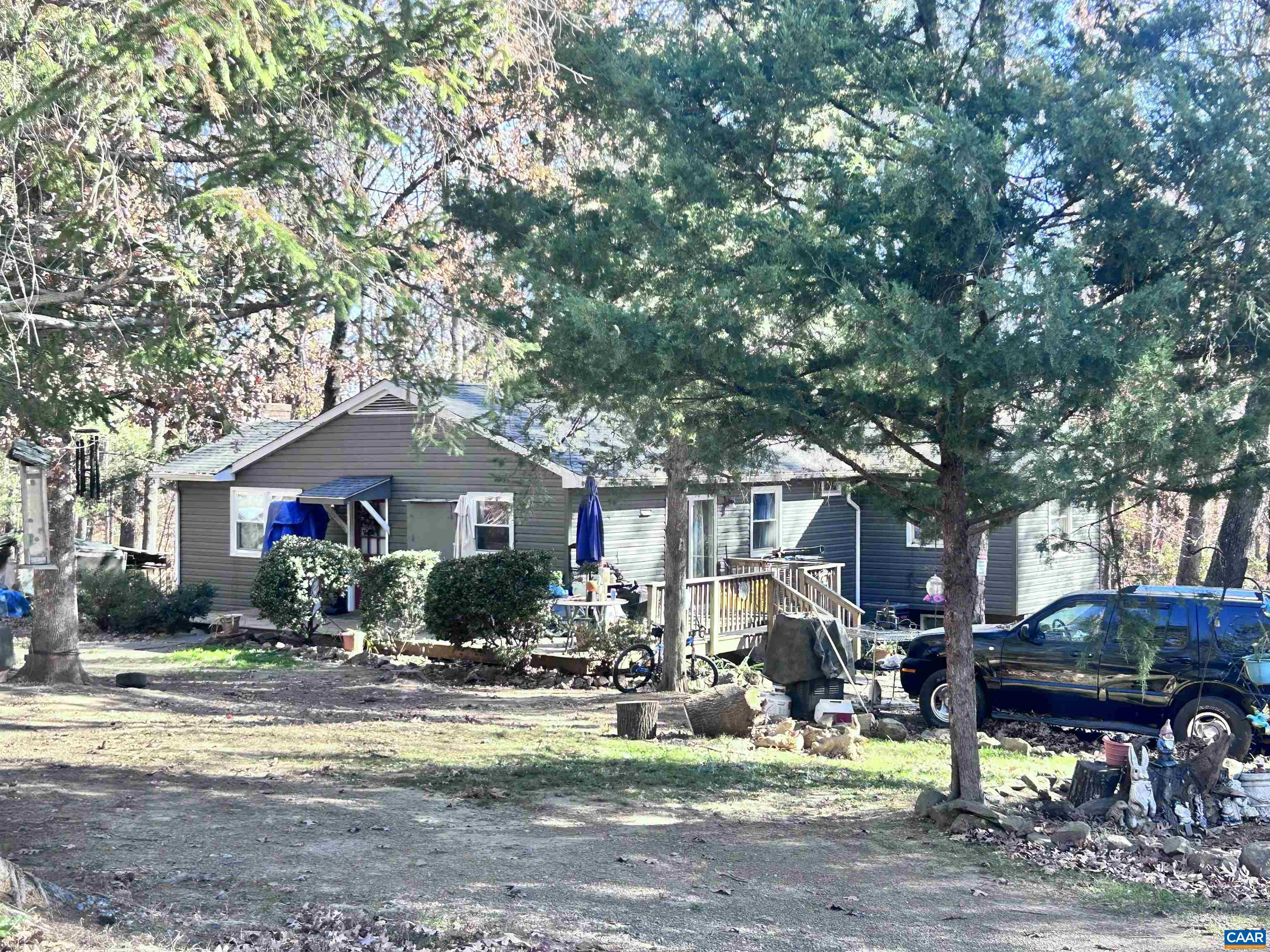 2003 SWEET HOLLOW LN, CHARLOTTESVILLE, Virginia 22903, 3 Bedrooms Bedrooms, ,1 BathroomBathrooms,Residential,2003 SWEET HOLLOW LN,671638 MLS # 671638