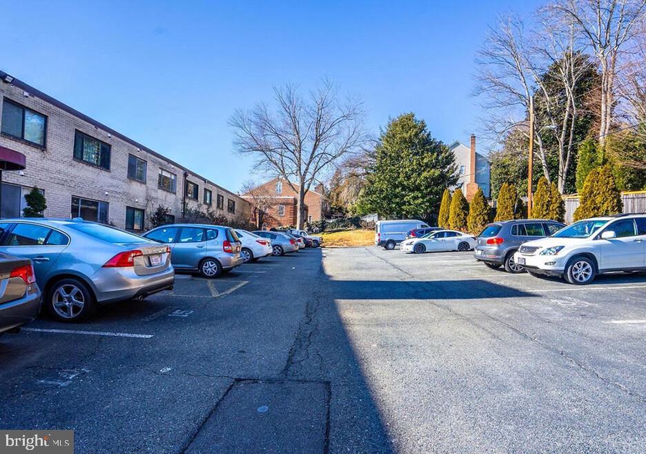 4545 MACARTHUR BLVD NW #G7, WASHINGTON, District Of Columbia 20007, 1 Bedroom Bedrooms, ,1 BathroomBathrooms,Residential,For sale,4545 MACARTHUR BLVD NW #G7,DCDC2225864 MLS # DCDC2225864