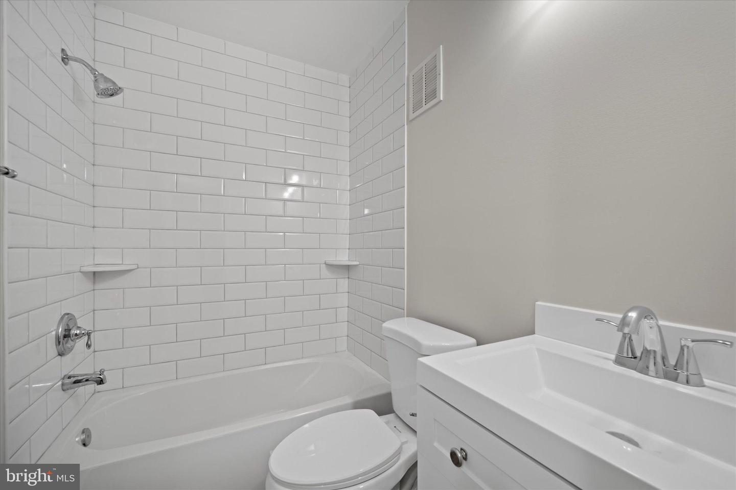 9491 FAIRFAX BLVD #303, FAIRFAX, Virginia 22031, 1 Bedroom Bedrooms, 2 Rooms Rooms,1 BathroomBathrooms,Residential,For sale,9491 FAIRFAX BLVD #303,VAFC2007150 MLS # VAFC2007150