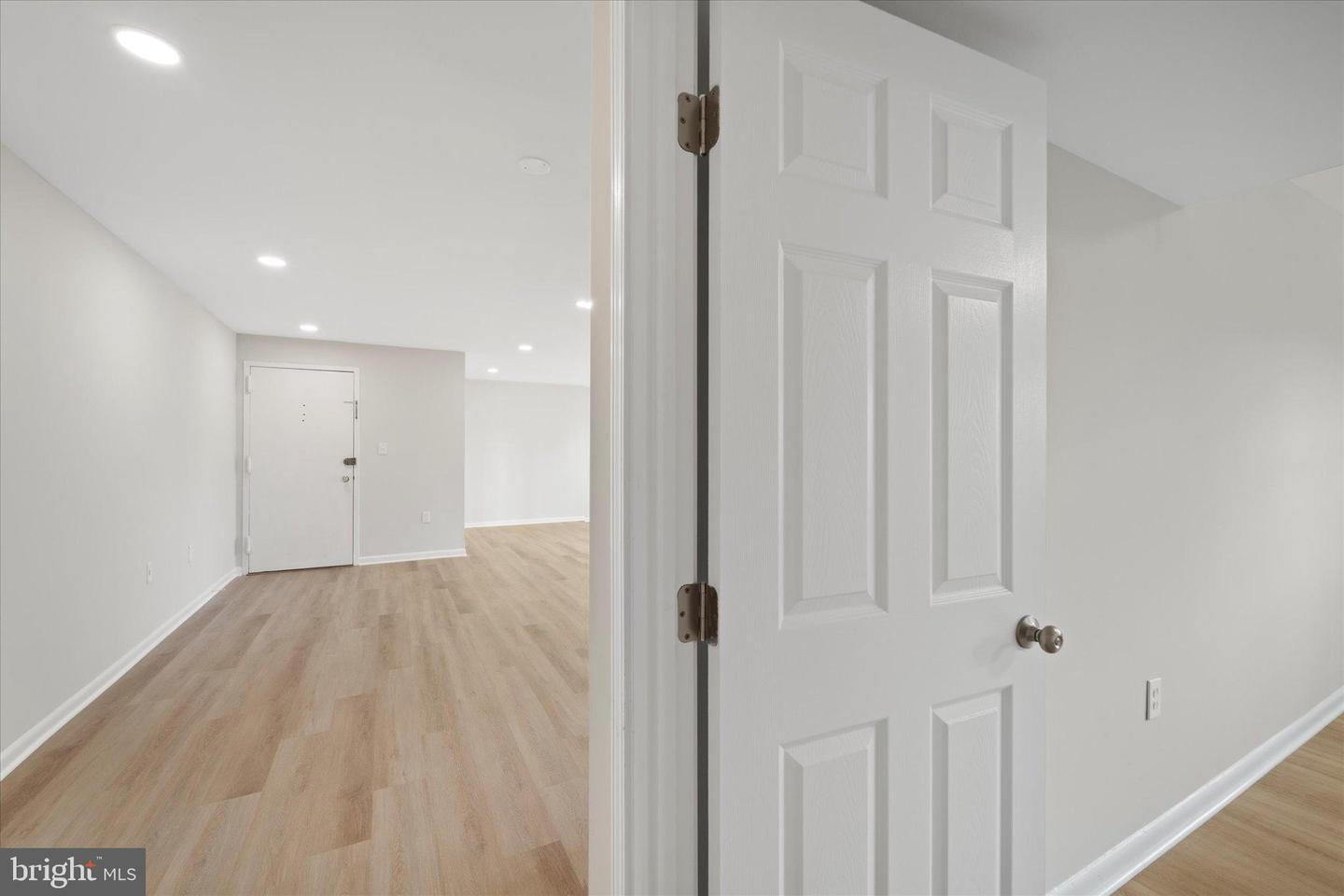 9491 FAIRFAX BLVD #303, FAIRFAX, Virginia 22031, 1 Bedroom Bedrooms, 2 Rooms Rooms,1 BathroomBathrooms,Residential,For sale,9491 FAIRFAX BLVD #303,VAFC2007150 MLS # VAFC2007150