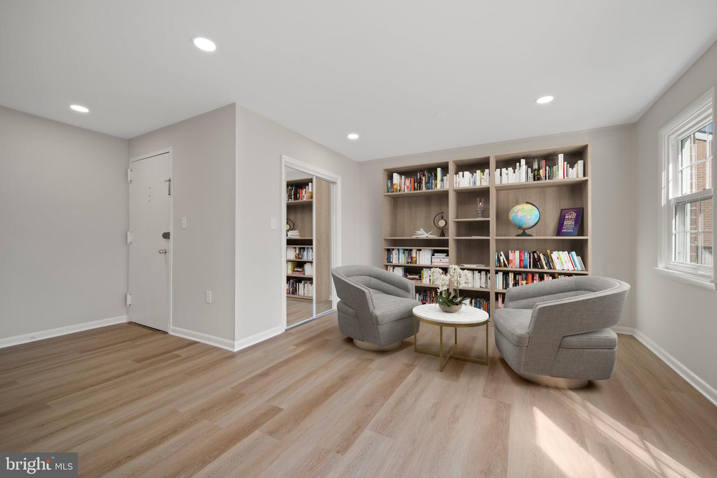 9491 FAIRFAX BLVD #303, FAIRFAX, Virginia 22031, 1 Bedroom Bedrooms, 2 Rooms Rooms,1 BathroomBathrooms,Residential,For sale,9491 FAIRFAX BLVD #303,VAFC2007150 MLS # VAFC2007150