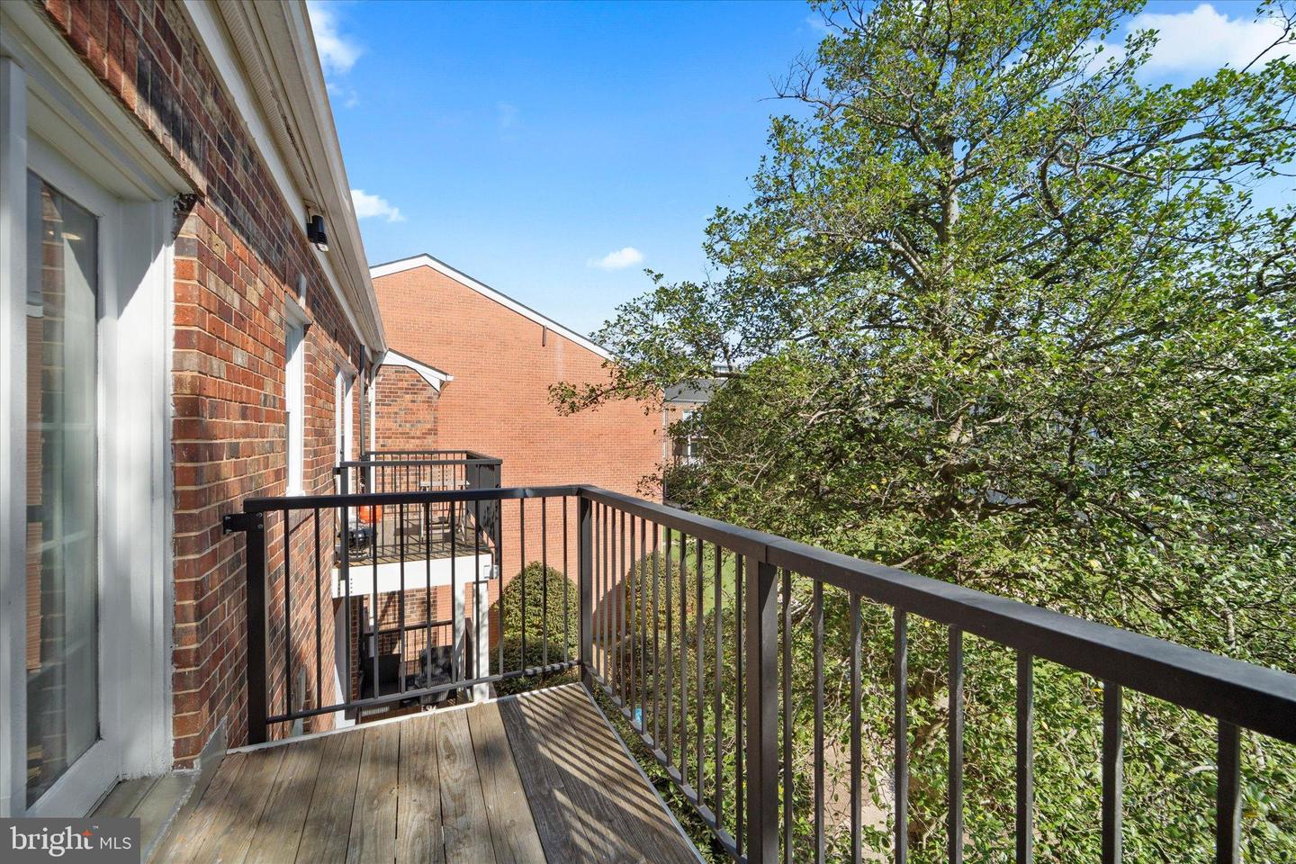 9491 FAIRFAX BLVD #303, FAIRFAX, Virginia 22031, 1 Bedroom Bedrooms, 2 Rooms Rooms,1 BathroomBathrooms,Residential,For sale,9491 FAIRFAX BLVD #303,VAFC2007150 MLS # VAFC2007150