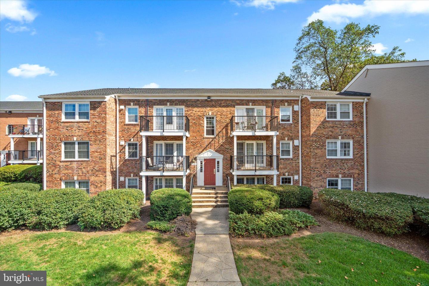 9491 FAIRFAX BLVD #303, FAIRFAX, Virginia 22031, 1 Bedroom Bedrooms, 2 Rooms Rooms,1 BathroomBathrooms,Residential,For sale,9491 FAIRFAX BLVD #303,VAFC2007150 MLS # VAFC2007150
