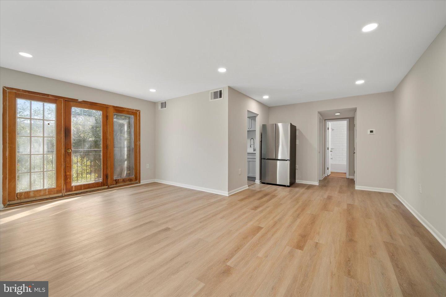 9491 FAIRFAX BLVD #303, FAIRFAX, Virginia 22031, 1 Bedroom Bedrooms, 2 Rooms Rooms,1 BathroomBathrooms,Residential,For sale,9491 FAIRFAX BLVD #303,VAFC2007150 MLS # VAFC2007150