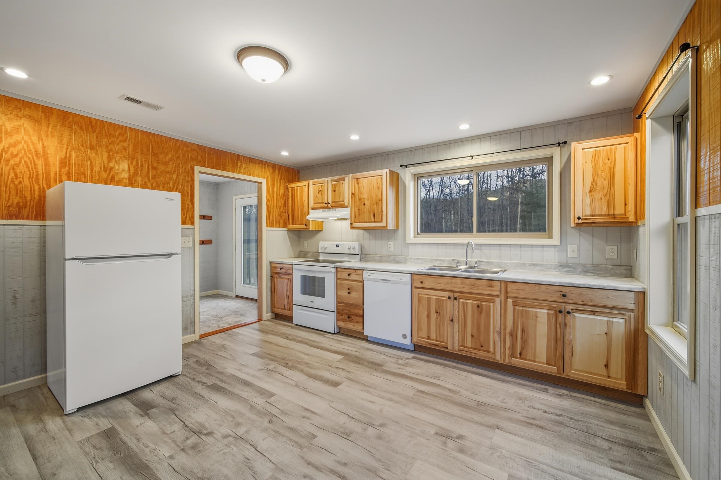 324 OLD WAGON RD, LURAY, Virginia 22835, 3 Bedrooms Bedrooms, ,1 BathroomBathrooms,Residential,324 OLD WAGON RD,671658 MLS # 671658 324 OLD WAGON RD, LURAY, Virginia 22835, 3 Bedrooms Bedrooms, ,1 BathroomBathrooms,Residential,324 OLD WAGON RD,671658 MLS # 671658