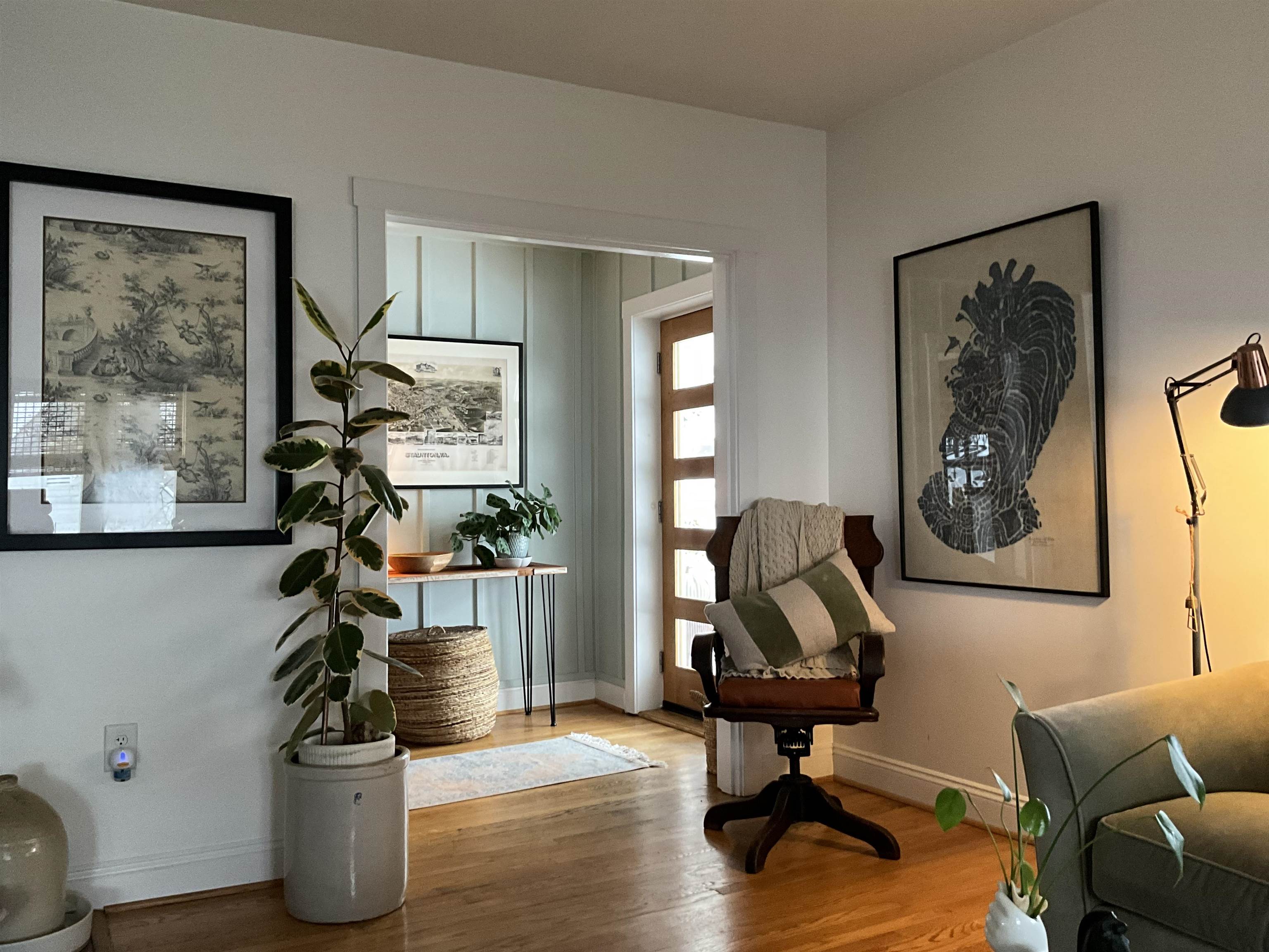 816 PARKVIEW AVE, STAUNTON, Virginia 24401, 4 Bedrooms Bedrooms, ,2 BathroomsBathrooms,Residential,816 PARKVIEW AVE,671661 MLS # 671661 816 PARKVIEW AVE, STAUNTON, Virginia 24401, 4 Bedrooms Bedrooms, ,2 BathroomsBathrooms,Residential,816 PARKVIEW AVE,671661 MLS # 671661