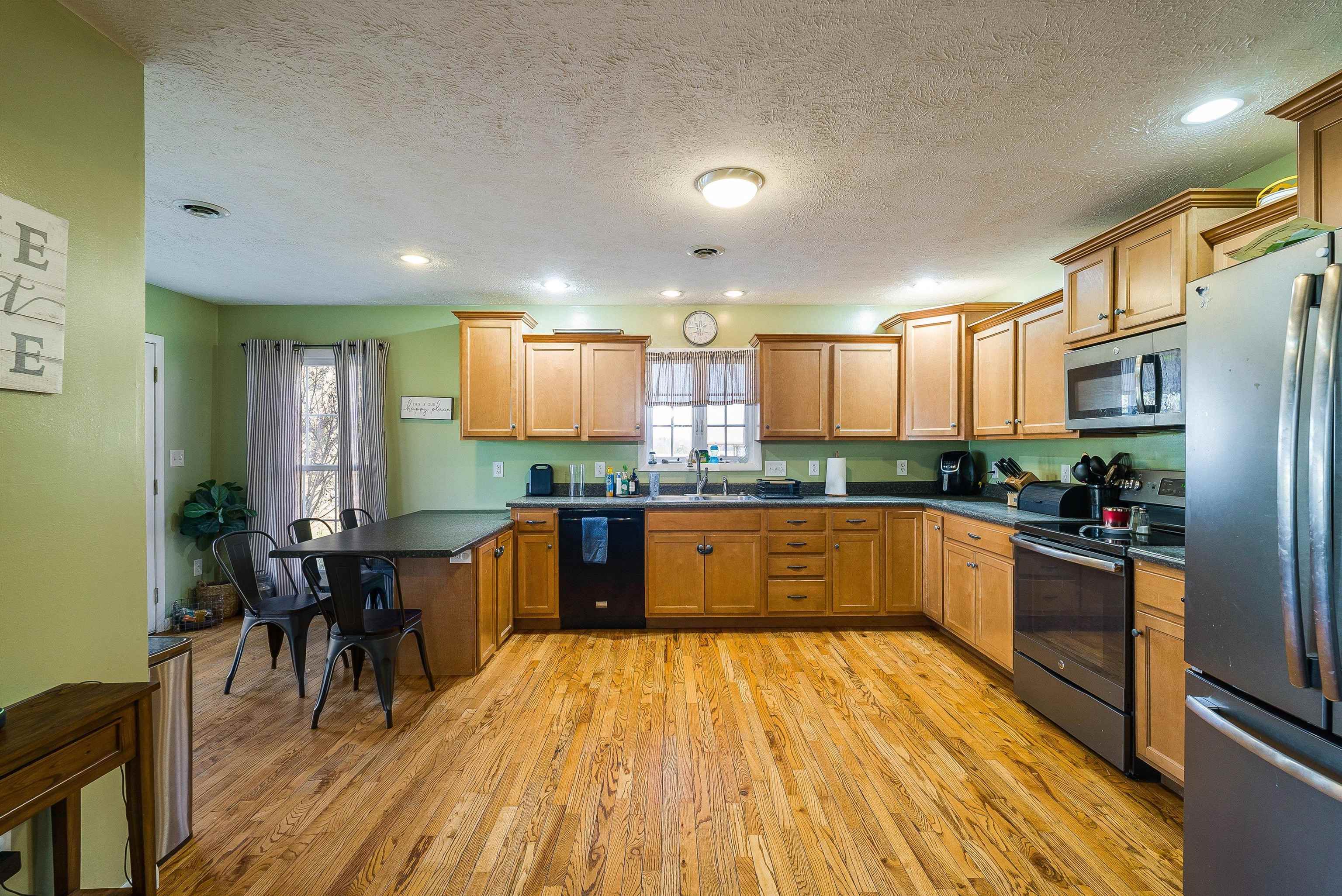 7110 ROCKY BAR RD, ELKTON, Virginia 22827, 5 Bedrooms Bedrooms, ,2 BathroomsBathrooms,Residential,7110 ROCKY BAR RD,671662 MLS # 671662 7110 ROCKY BAR RD, ELKTON, Virginia 22827, 5 Bedrooms Bedrooms, ,2 BathroomsBathrooms,Residential,7110 ROCKY BAR RD,671662 MLS # 671662