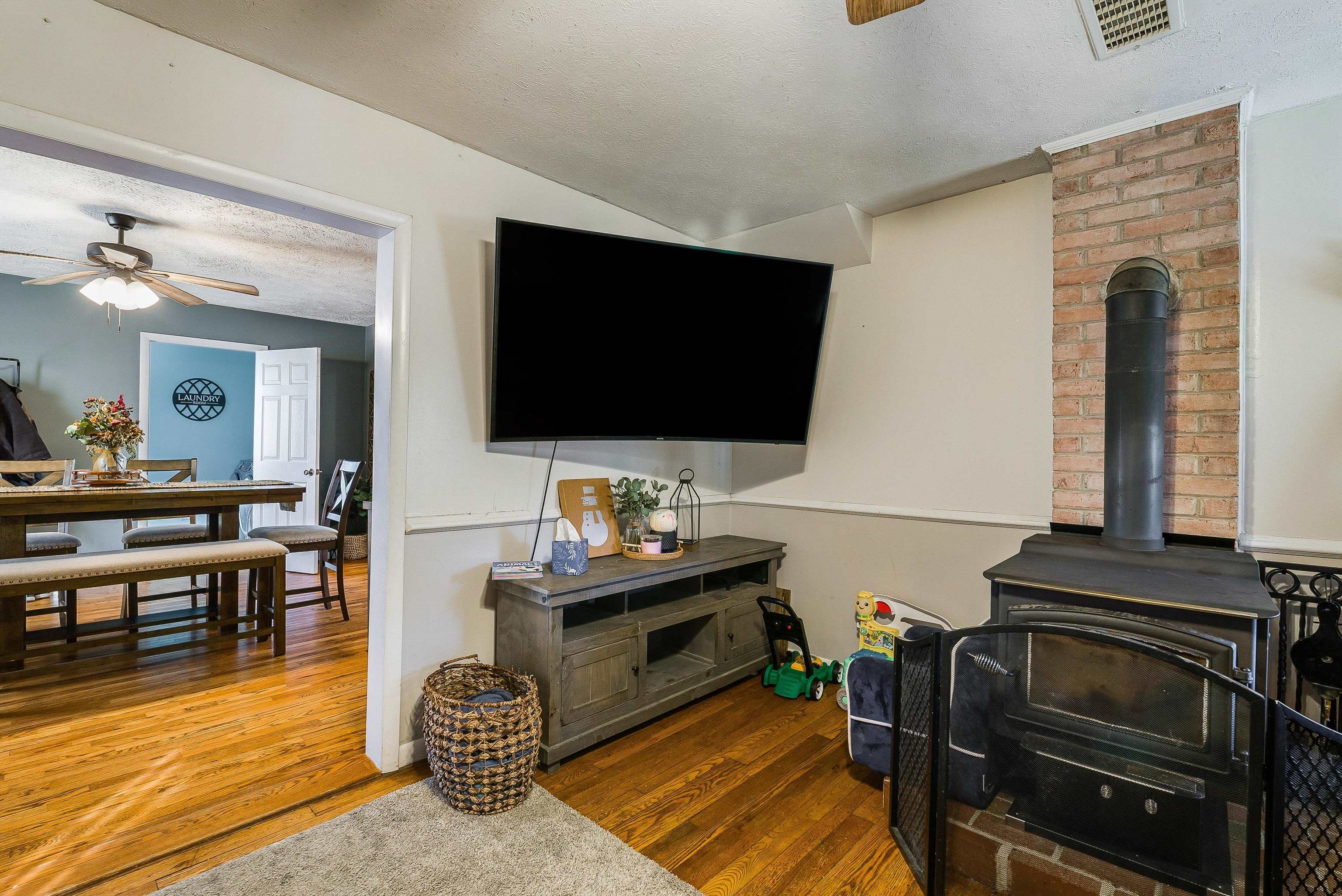 7110 ROCKY BAR RD, ELKTON, Virginia 22827, 5 Bedrooms Bedrooms, ,2 BathroomsBathrooms,Residential,7110 ROCKY BAR RD,671662 MLS # 671662 7110 ROCKY BAR RD, ELKTON, Virginia 22827, 5 Bedrooms Bedrooms, ,2 BathroomsBathrooms,Residential,7110 ROCKY BAR RD,671662 MLS # 671662