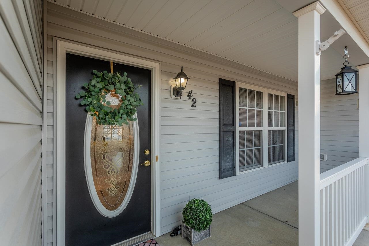 42 CLAYTON CT, WEYERS CAVE, Virginia 24486, 4 Bedrooms Bedrooms, ,2 BathroomsBathrooms,Residential,42 CLAYTON CT,671664 MLS # 671664 42 CLAYTON CT, WEYERS CAVE, Virginia 24486, 4 Bedrooms Bedrooms, ,2 BathroomsBathrooms,Residential,42 CLAYTON CT,671664 MLS # 671664