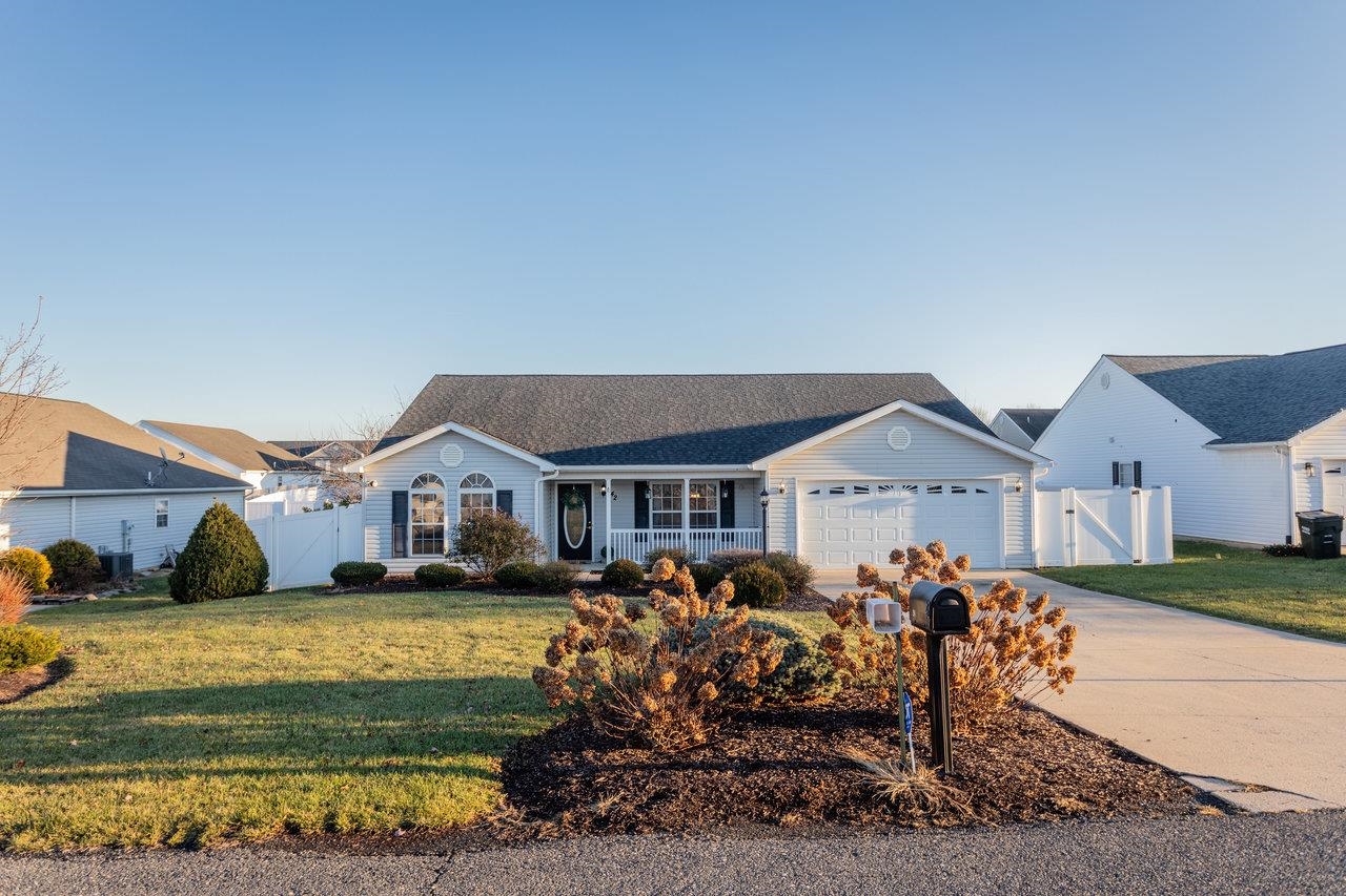 42 CLAYTON CT, WEYERS CAVE, Virginia 24486, 4 Bedrooms Bedrooms, ,2 BathroomsBathrooms,Residential,42 CLAYTON CT,671664 MLS # 671664 42 CLAYTON CT, WEYERS CAVE, Virginia 24486, 4 Bedrooms Bedrooms, ,2 BathroomsBathrooms,Residential,42 CLAYTON CT,671664 MLS # 671664