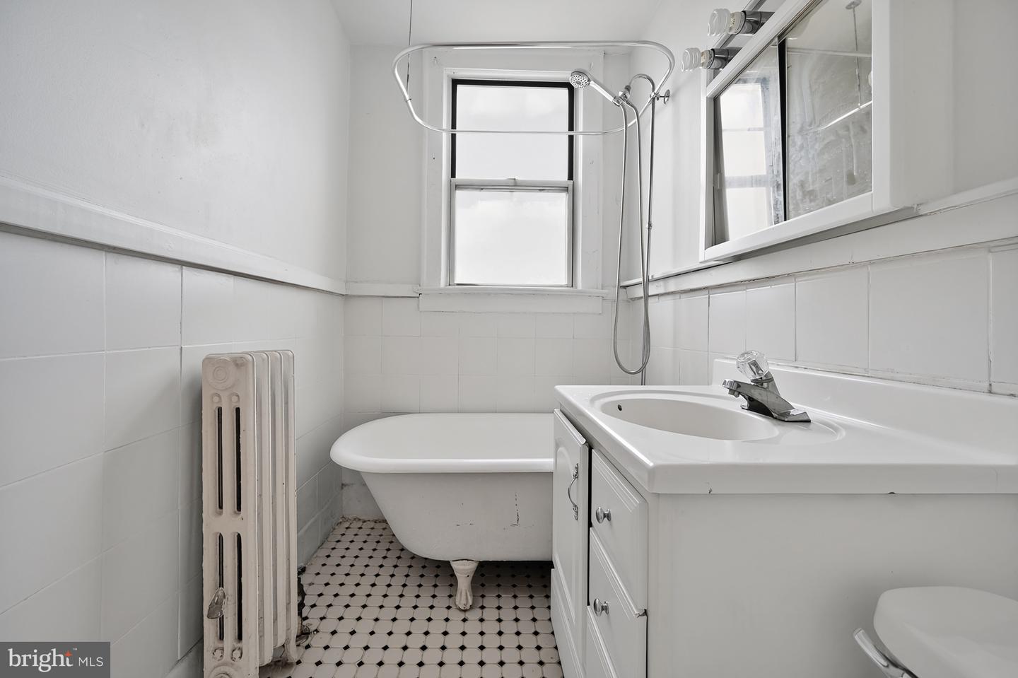 1820 CLYDESDALE PL NW #411, WASHINGTON, District Of Columbia 20009, ,1 BathroomBathrooms,Residential,For sale,1820 CLYDESDALE PL NW #411,DCDC2226868 MLS # DCDC2226868