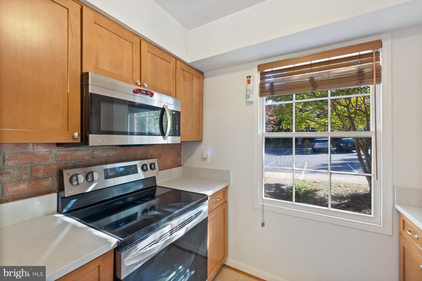 5816 TORINGTON DR #860, SPRINGFIELD, Virginia 22152, 2 Bedrooms Bedrooms, ,1 BathroomBathrooms,Residential,For sale,5816 TORINGTON DR #860,VAFX2274368 MLS # VAFX2274368 5816 TORINGTON DR #860, SPRINGFIELD, Virginia 22152, 2 Bedrooms Bedrooms, ,1 BathroomBathrooms,Residential,For sale,5816 TORINGTON DR #860,VAFX2274368 MLS # VAFX2274368