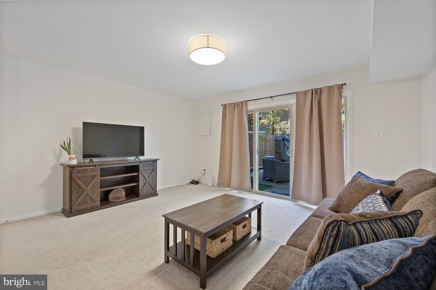 5816 TORINGTON DR #860, SPRINGFIELD, Virginia 22152, 2 Bedrooms Bedrooms, ,1 BathroomBathrooms,Residential,For sale,5816 TORINGTON DR #860,VAFX2274368 MLS # VAFX2274368 5816 TORINGTON DR #860, SPRINGFIELD, Virginia 22152, 2 Bedrooms Bedrooms, ,1 BathroomBathrooms,Residential,For sale,5816 TORINGTON DR #860,VAFX2274368 MLS # VAFX2274368