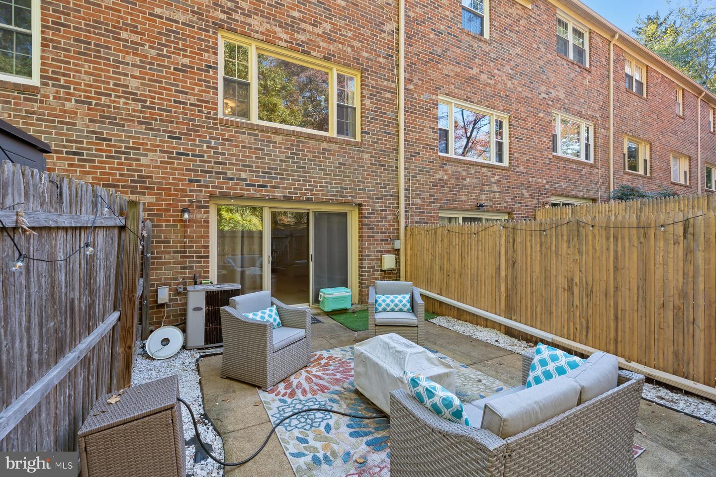 5816 TORINGTON DR #860, SPRINGFIELD, Virginia 22152, 2 Bedrooms Bedrooms, ,1 BathroomBathrooms,Residential,For sale,5816 TORINGTON DR #860,VAFX2274368 MLS # VAFX2274368 5816 TORINGTON DR #860, SPRINGFIELD, Virginia 22152, 2 Bedrooms Bedrooms, ,1 BathroomBathrooms,Residential,For sale,5816 TORINGTON DR #860,VAFX2274368 MLS # VAFX2274368