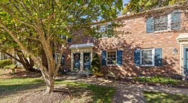 5816 TORINGTON DR #860, SPRINGFIELD, Virginia 22152, 2 Bedrooms Bedrooms, ,1 BathroomBathrooms,Residential,For sale,5816 TORINGTON DR #860,VAFX2274368 MLS # VAFX2274368