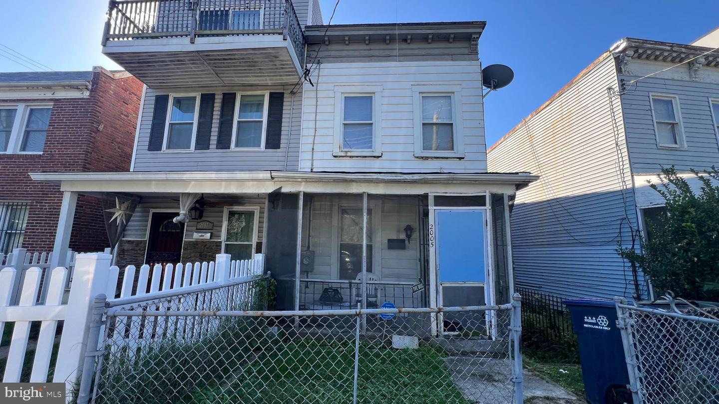 2005 FAIRLAWN AVE SE, WASHINGTON, District Of Columbia 20020, 2 Bedrooms Bedrooms, 3 Rooms Rooms,1 BathroomBathrooms,Residential,For sale,2005 FAIRLAWN AVE SE,DCDC2227164 MLS # DCDC2227164
