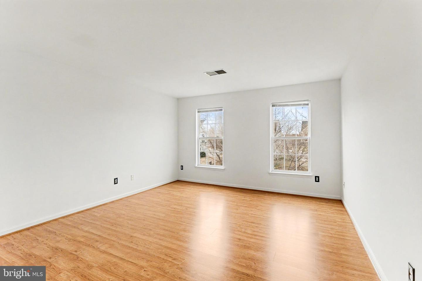 9613 LAUREL OAK DR, FREDERICKSBURG, Virginia 22407, 4 Bedrooms Bedrooms, ,2 BathroomsBathrooms,Residential,For sale,9613 LAUREL OAK DR,VASP2037178 MLS # VASP2037178 9613 LAUREL OAK DR, FREDERICKSBURG, Virginia 22407, 4 Bedrooms Bedrooms, ,2 BathroomsBathrooms,Residential,For sale,9613 LAUREL OAK DR,VASP2037178 MLS # VASP2037178