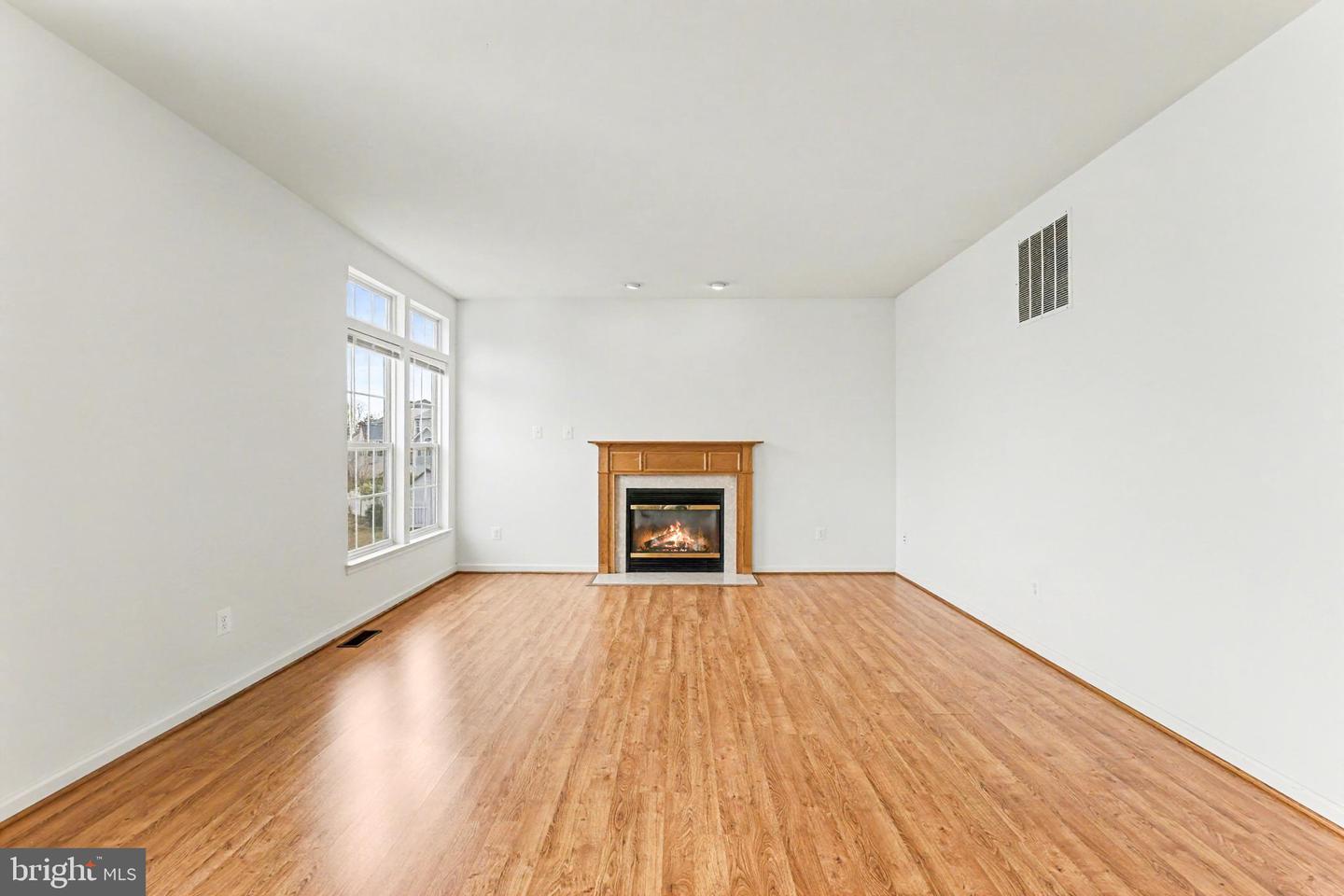 9613 LAUREL OAK DR, FREDERICKSBURG, Virginia 22407, 4 Bedrooms Bedrooms, ,2 BathroomsBathrooms,Residential,For sale,9613 LAUREL OAK DR,VASP2037178 MLS # VASP2037178 9613 LAUREL OAK DR, FREDERICKSBURG, Virginia 22407, 4 Bedrooms Bedrooms, ,2 BathroomsBathrooms,Residential,For sale,9613 LAUREL OAK DR,VASP2037178 MLS # VASP2037178