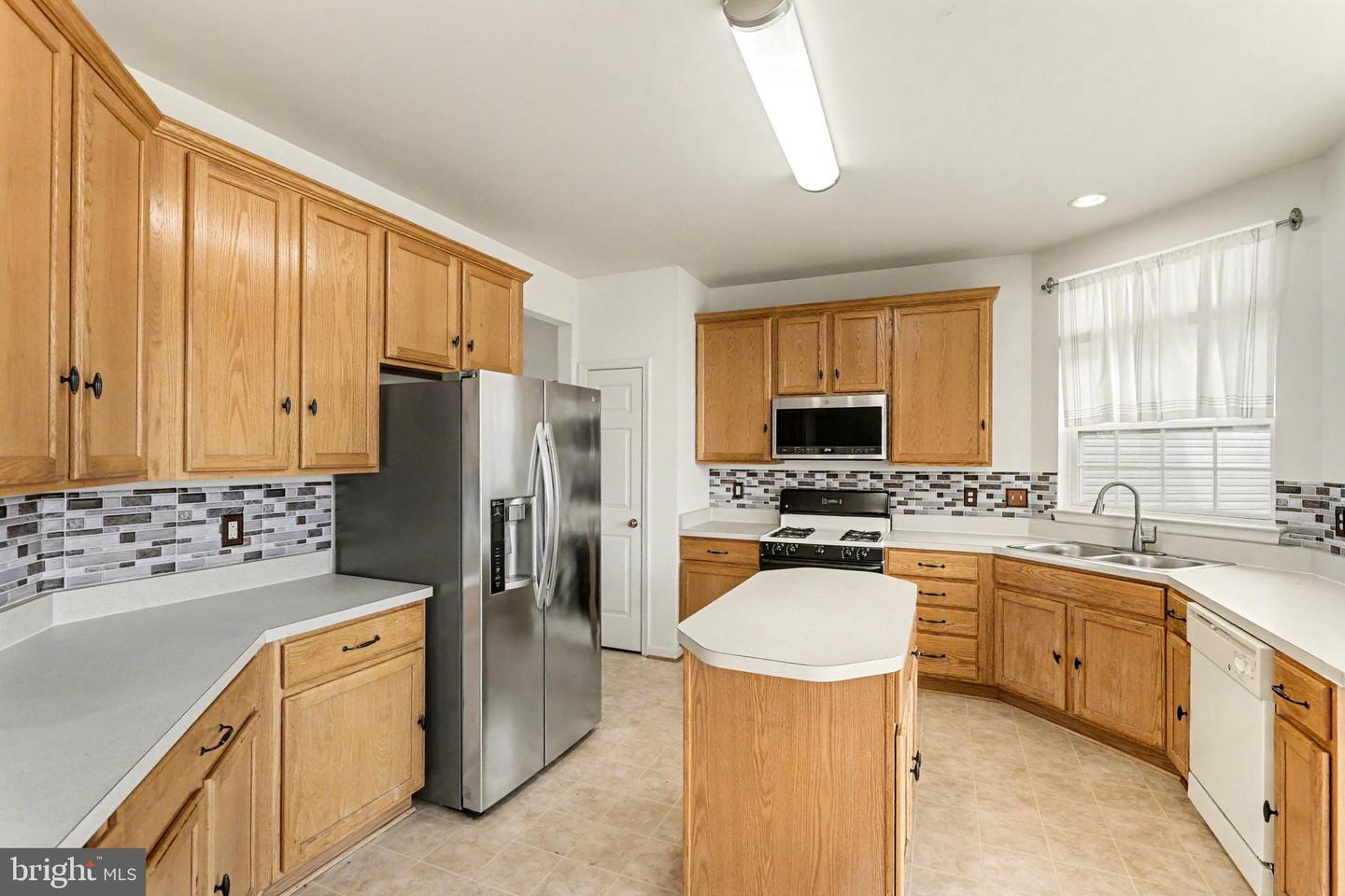 9613 LAUREL OAK DR, FREDERICKSBURG, Virginia 22407, 4 Bedrooms Bedrooms, ,2 BathroomsBathrooms,Residential,For sale,9613 LAUREL OAK DR,VASP2037178 MLS # VASP2037178 9613 LAUREL OAK DR, FREDERICKSBURG, Virginia 22407, 4 Bedrooms Bedrooms, ,2 BathroomsBathrooms,Residential,For sale,9613 LAUREL OAK DR,VASP2037178 MLS # VASP2037178