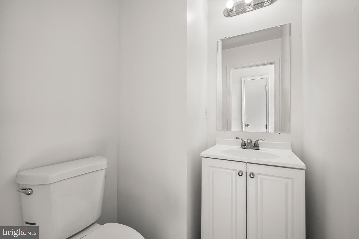 801 HR DR SE, WASHINGTON, District Of Columbia 20032, 3 Bedrooms Bedrooms, ,2 BathroomsBathrooms,Residential,For sale,801 HR DR SE,DCDC2229742 MLS # DCDC2229742