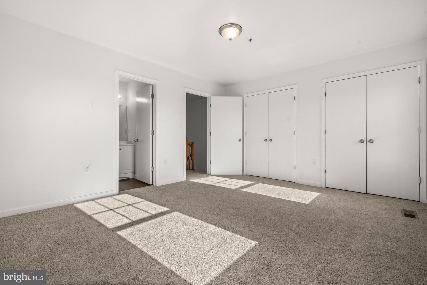 801 HR DR SE, WASHINGTON, District Of Columbia 20032, 3 Bedrooms Bedrooms, ,2 BathroomsBathrooms,Residential,For sale,801 HR DR SE,DCDC2229742 MLS # DCDC2229742