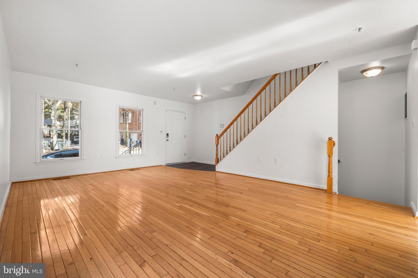 801 HR DR SE, WASHINGTON, District Of Columbia 20032, 3 Bedrooms Bedrooms, ,2 BathroomsBathrooms,Residential,For sale,801 HR DR SE,DCDC2229742 MLS # DCDC2229742