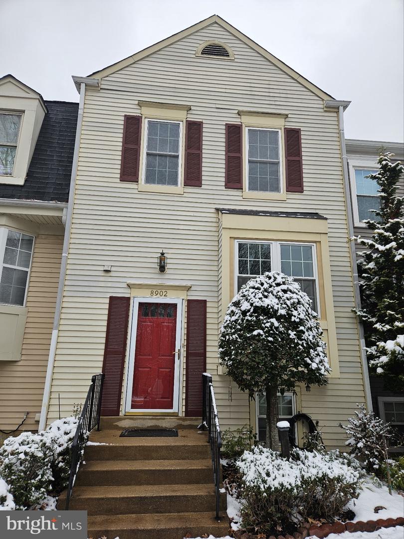 8902 WAITES WAY, LORTON, Virginia 22079, 3 Bedrooms Bedrooms, ,1 BathroomBathrooms,Residential,For sale,8902 WAITES WAY,VAFX2277962 MLS # VAFX2277962