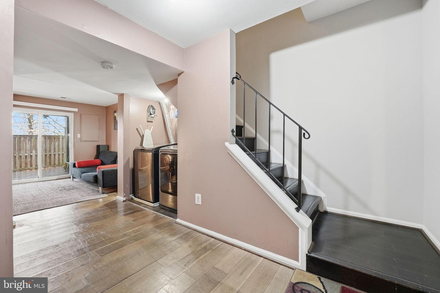 8514 CHARNWOOD CT, MANASSAS, Virginia 20111, 3 Bedrooms Bedrooms, ,3 BathroomsBathrooms,Residential,For sale,8514 CHARNWOOD CT,VAPW2107434 MLS # VAPW2107434